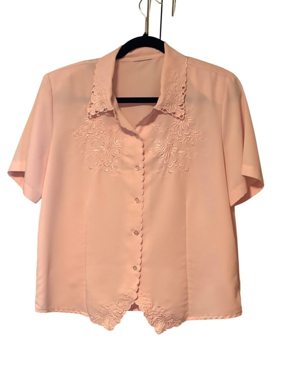Vintage womens Size Large Pink Short Sleeve Blouse Button Up Shirt scalloped tri